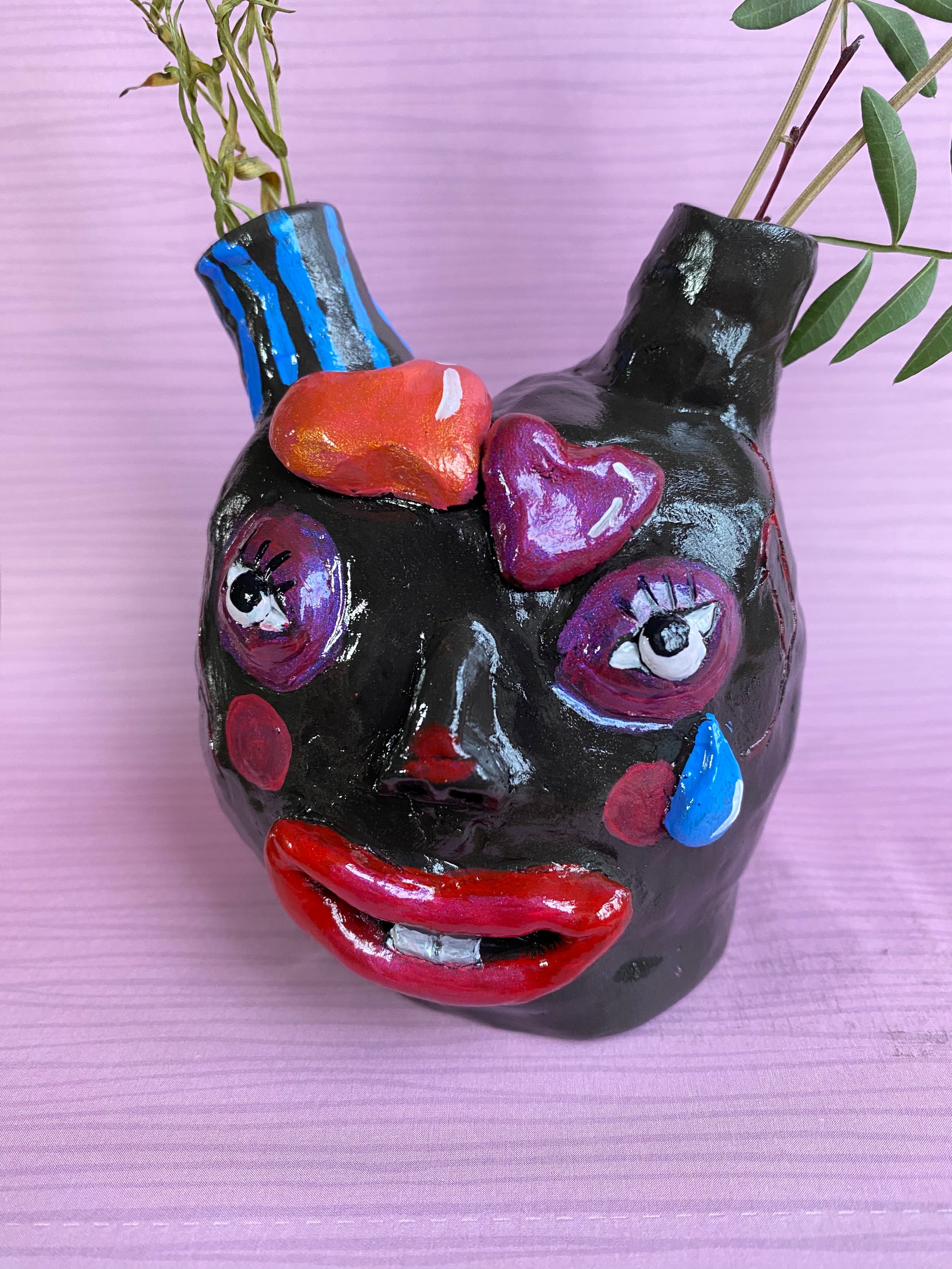 Mara Wanda black heart clay vase 1