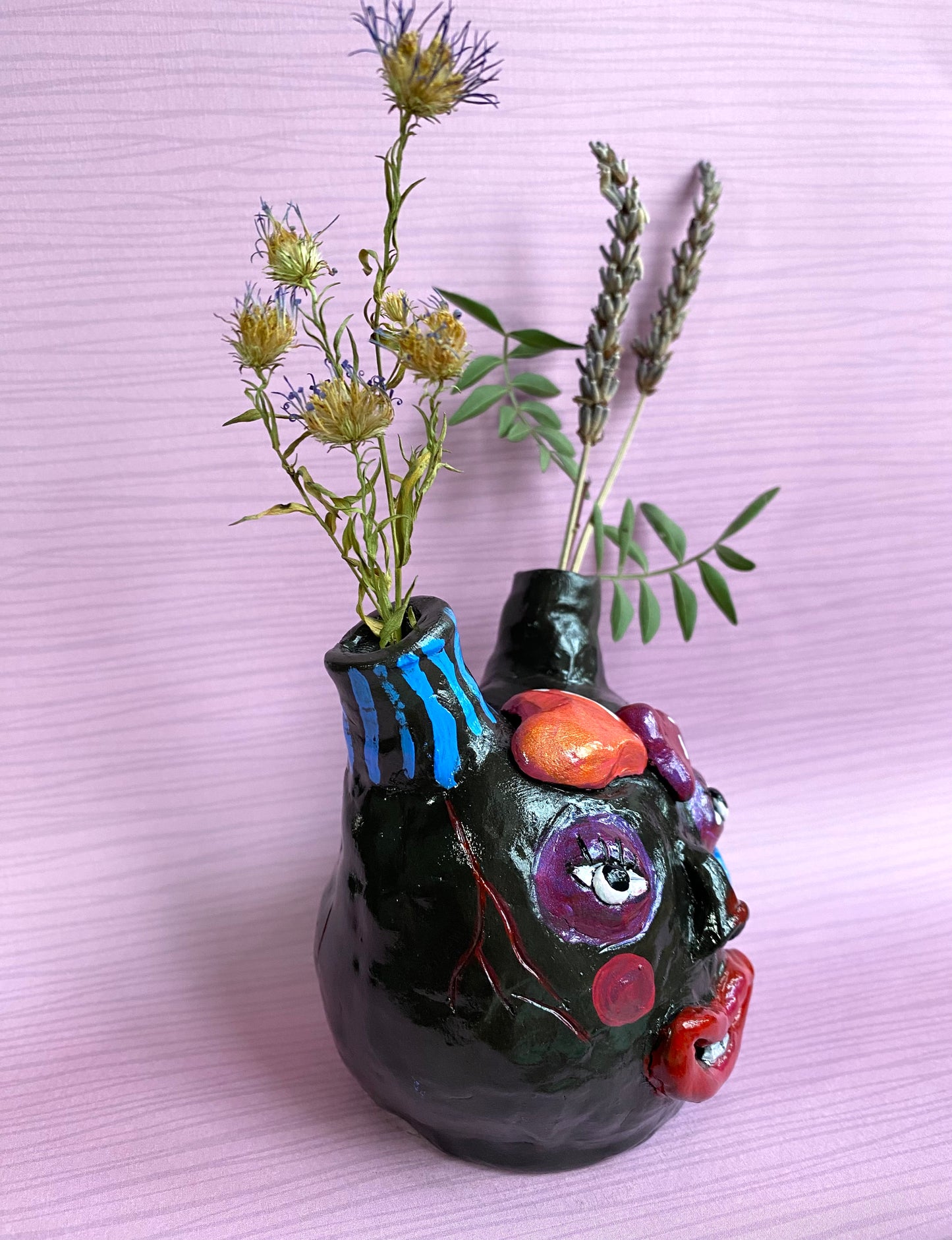 Mara Wanda black heart clay vase side