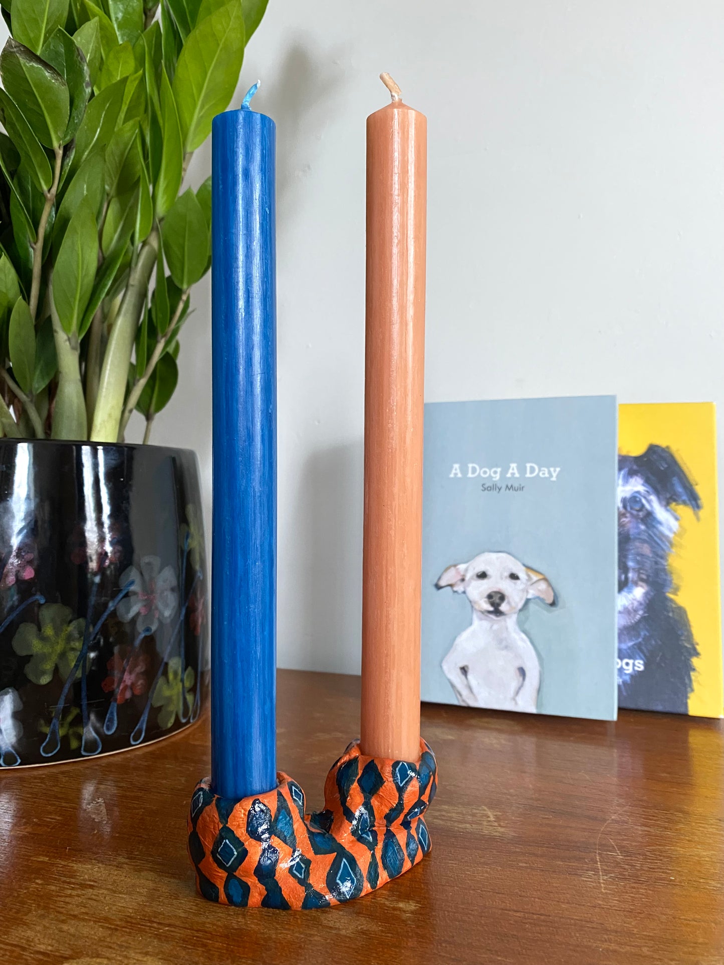 Harlequin clay double candle stick